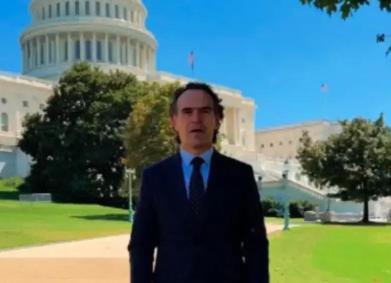 Detalles del viaje de los alcaldes a Washington que desató la furia de Petro