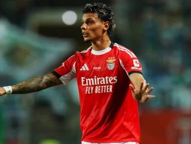 Richard Ríos sufre autogol en Chelsea vs. Benfica por la Champions League -