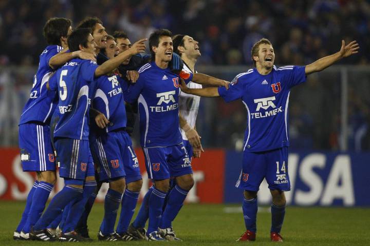 FOTO. “El llanto más largo de la historia”: la burla de hinchas de la U contra Alianza Lima por el ‘gol de Pelusso’ en 2010