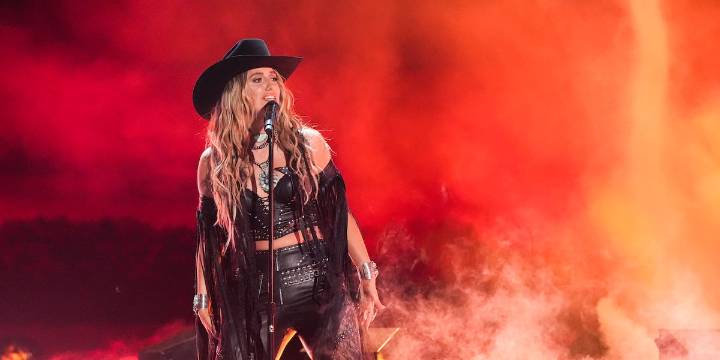 Country music superstar returns to host 59th Annual CMA Awards