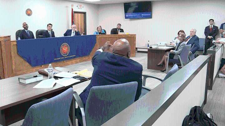 Holly Springs' new mayor, citizens react to HSUD troubles at town hall