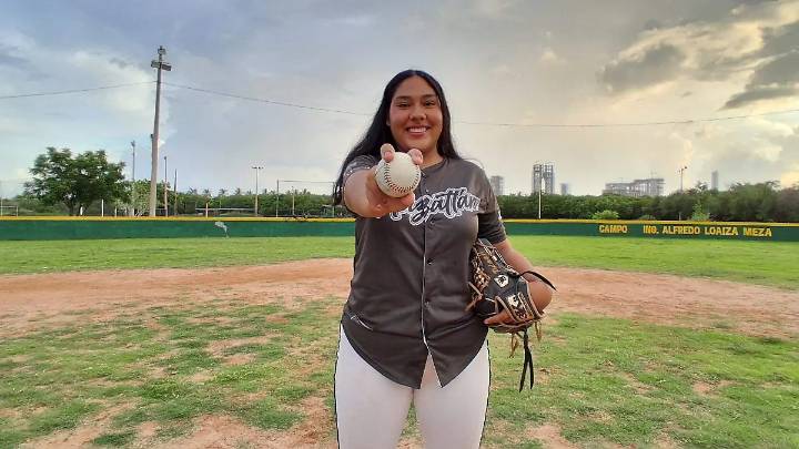Zuri Palma, la pitcher sinaloense que convirtió un juego de barrio en un sueño
