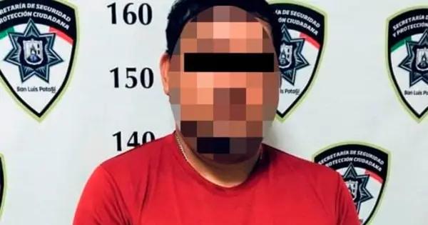 Sorprenden a un entrenador de futbol violando a menor