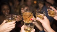 Una investigación alerta de que casi un tercio de los universitarios en España presenta tendencias de riesgo en el consumo de alcohol