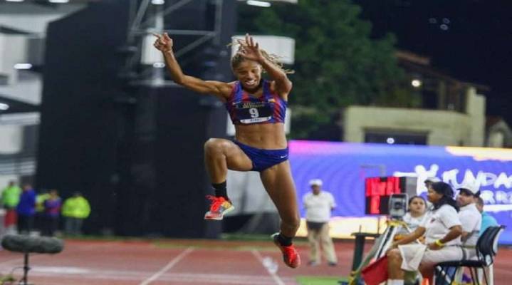 Yulimar Rojas salta nuevamente en la pista venezolana
