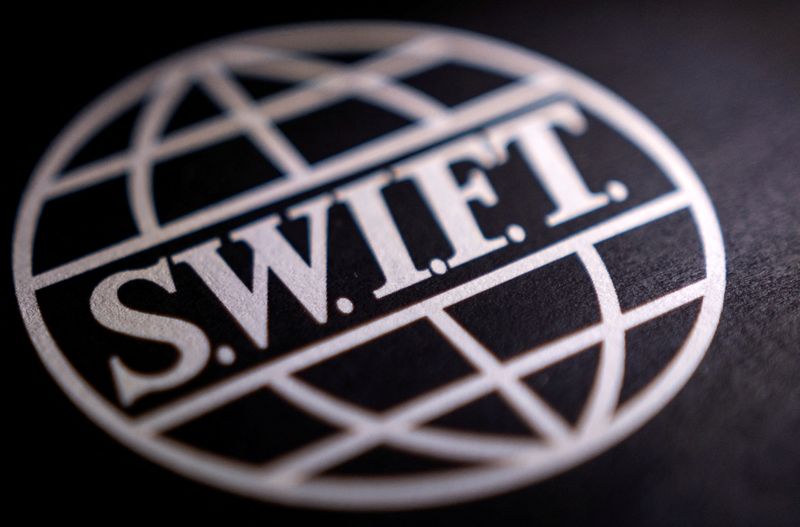 SWIFT and top global banks working on blockchain