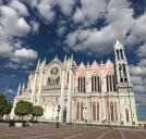 León espera derrama de 13 mil mdp por turismo y reconoce a empresarios del sector