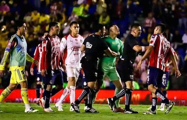Quita Chivas el invicto al América