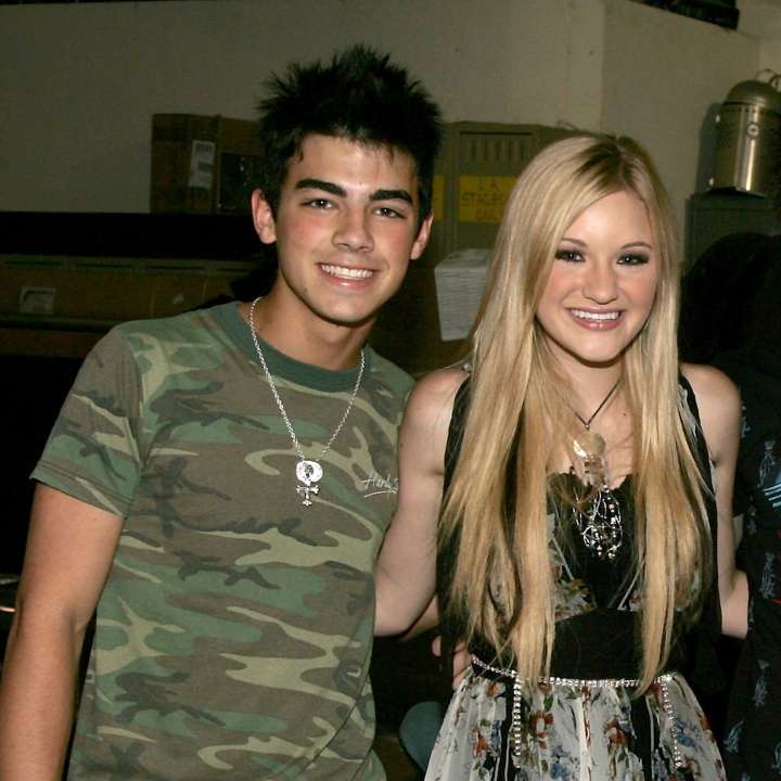 Aly & AJ's AJ Michalka On Joe Jonas Relationship