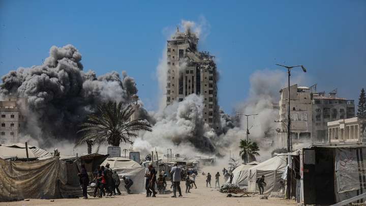 Israel insta a la población a abandonar Ciudad de Gaza rumbo a una "zona humanitaria" antes de sus inminentes ataques