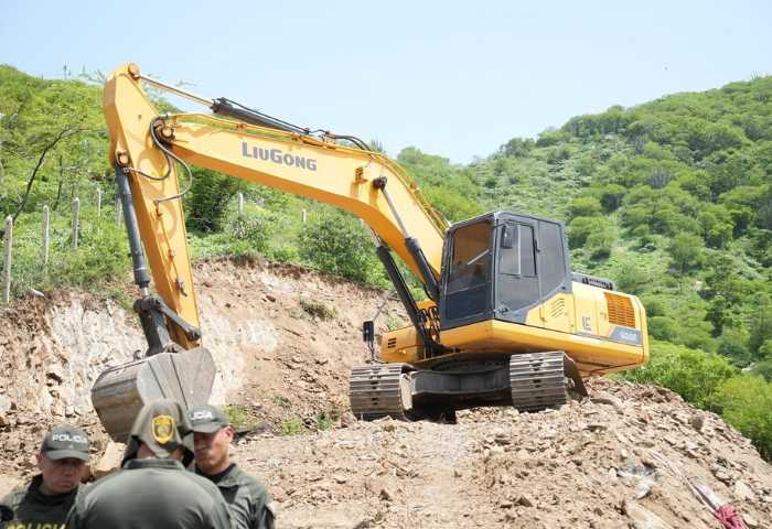 Dadsa emprende acciones contra la expansión no controlada de construcciones en los cerros