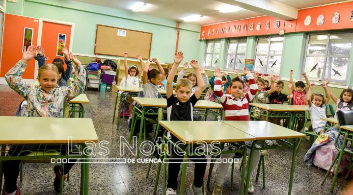 Los nervios y las ganas de volver marcan el regreso a las aulas