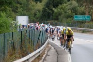 La decimosexta etapa se neutraliza a 8 km del final por unas protestas cerca de la meta