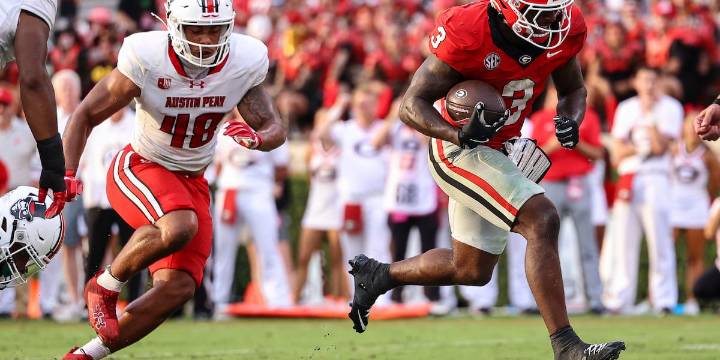 Georgia drops in latest AP Top 25 poll after unconvincing win vs. Austin Peay