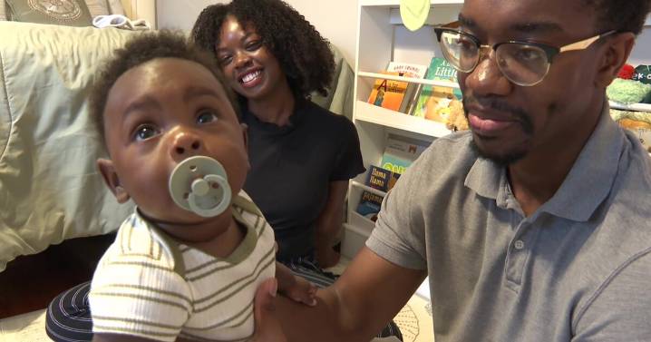 'Swimming against the tide.' Childhood literacy experts stress the importance of reading to kids.
