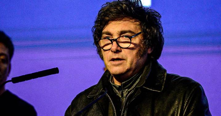 Milei acepta "una clara derrota" tras el triunfo del peronismo en Buenos Aires, pero niega algún cambio en su gestión