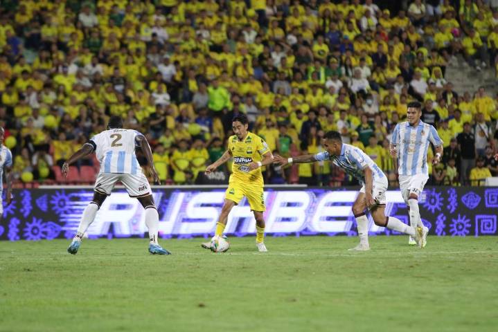 Hace frío en la cima: Leonel Álvarez pide mesura pero disfruta del triunfo ante Tolima y el liderato