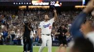 Clayton Kershaw gets standing ovation in his last regular-season start at Dodger Stadium