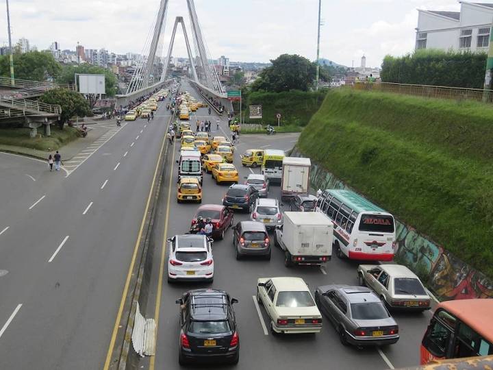 Cierres nocturnos en el Viaducto César Gaviria Trujillo por intervención vial hasta octubre