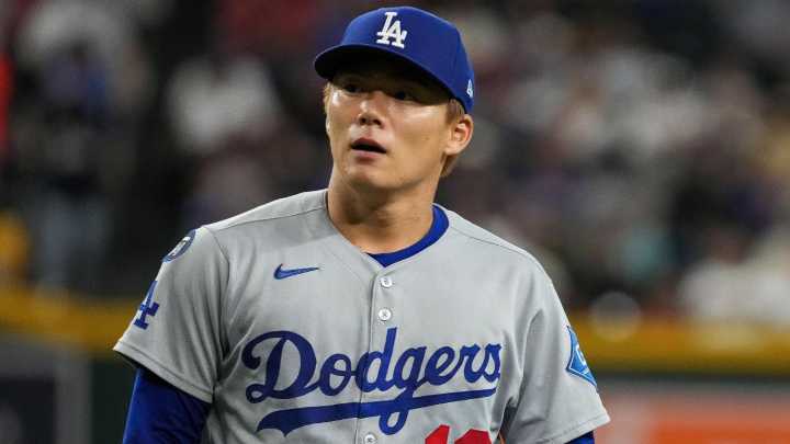 Reds crash into postseason, set to face Dodgers in NL Wild Card Series