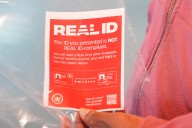 Nydia Velázquez pide a CEO de Walmart que explique por qué rechazaron Real ID que presentó cliente boricua en tienda de Ohio