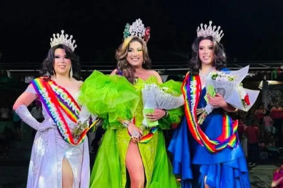 Coronan Reina Gay de Fiestas Patrias en El Pitillal Puerto Vallarta ¡y llovió!