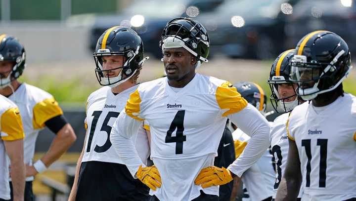Ex-Seattle Seahawks WR Metcalf downplays facing former team