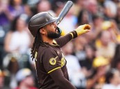 Padres ganó 10-8 y salió de mala racha