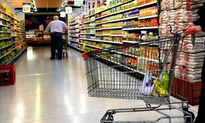 Se profundiza la caía del consumo en los supermercados: “hace bastante tiempo no se ve el carrito lleno”