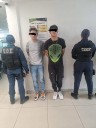 «TIRABAN DROGA» EN LOS REYES LA PAZ Y SE ROBARON MOTO