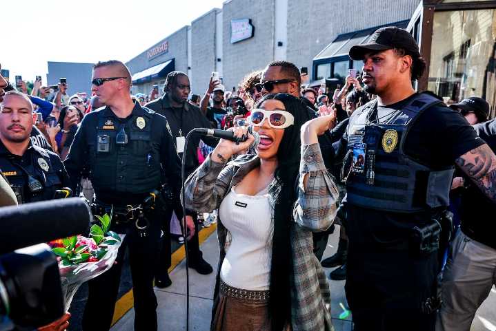 Cardi B appearance draws thousands to Palmer Park Mall despite invite
