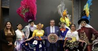 Pelearán por obra de arte mexicana
