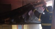 Recámara se prende en llamas en casa de Santa Martha Acatitla y joven termina quemado