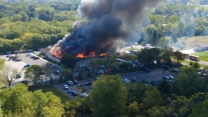 Tiroteo en una iglesia en Michigan, en vivo: heridos, incendio y más