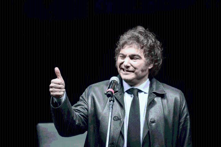 Argentina negocia un préstamo de emergencia con Estados Unidos, anunció Javier Milei