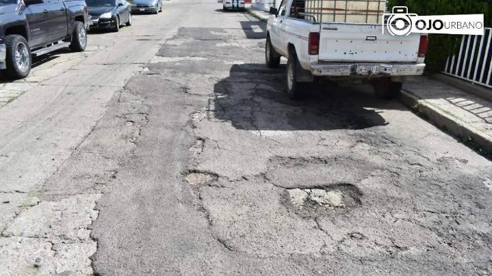Piden mantenimiento en la calle Argentina; Municipio responde que está en programación de atención
