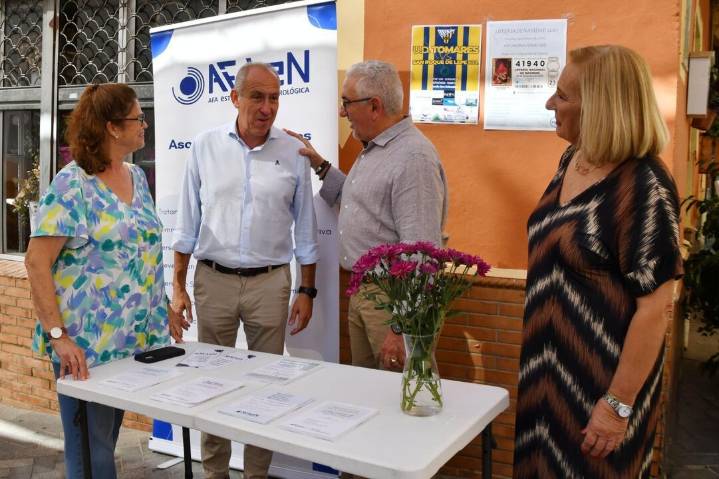 Tomares conmemora el Día Mundial del Alzheimer con mesas informativas y un programa de actividades
