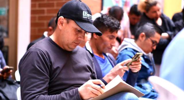 Empleo en Bogotá: algunos sin experiencia y con salarios de hasta $7 millones