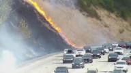 Brush fire sparks along I-5 on Beacon Hill