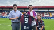 El Extremadura se reconecta con su pasado para volver a vibrar