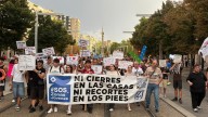 Una gran multitud sale a la calle en contra del cierre de las Zonas Jóvenes: “Nos quieren quitar la vida social"
