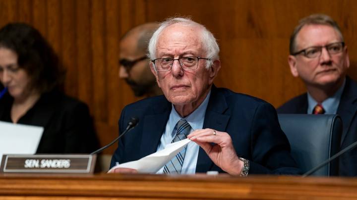 Sanders slams Trump threat to cut NYC funding if Mamdani wins