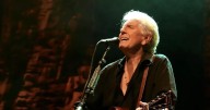 Sixties music icon to bring timeless hits to Torquay