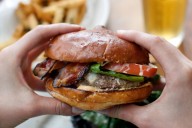 Top 10 central Arkansas cheeseburger reviews for National Cheeseburger Day