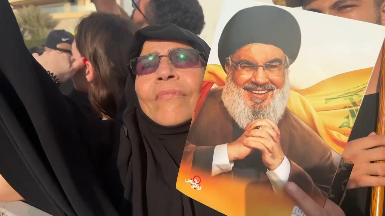 Hezbollah defies Lebanon PM's ban to honor fallen leaders with coastal light show