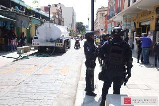 Conato de bronca entre locatarios de mercado 20 de Nov. y Benito Juárez por bahía de carga