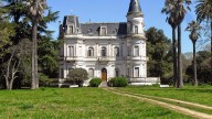 Escapadas en Buenos Aires: el pueblo con laguna y mucha cultura rural