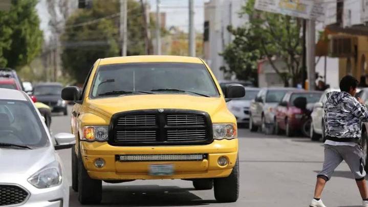 Modificará Sheinbaum decreto de autos ‘chocolate’ tras detectar abusos