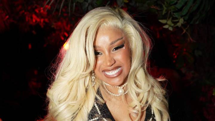 Cardi B Breaks Guinness World Record Thanks To New Album 'Am I The Drama?'