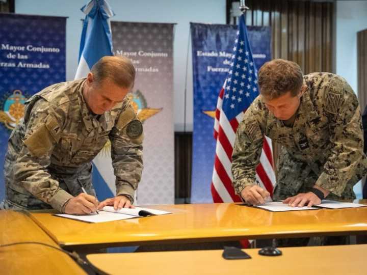 Un decreto de Milei autorizó ejercicios militares de Argentina con EE.UU. y Chile